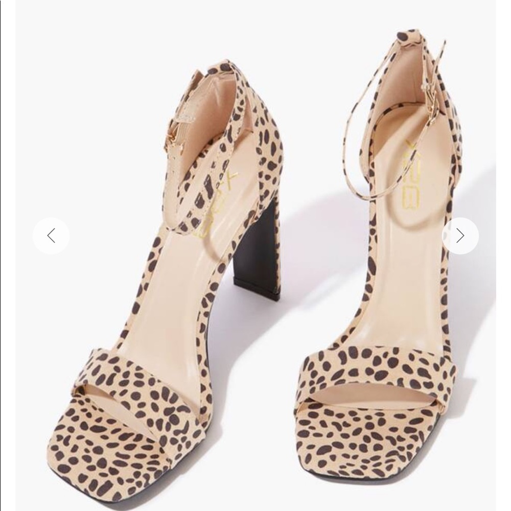 ✨✨HP✨✨NIB Cheetah Print heels